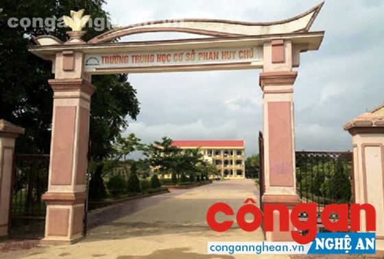 Phụ huynh 'choáng' với các khoản thu đầu năm