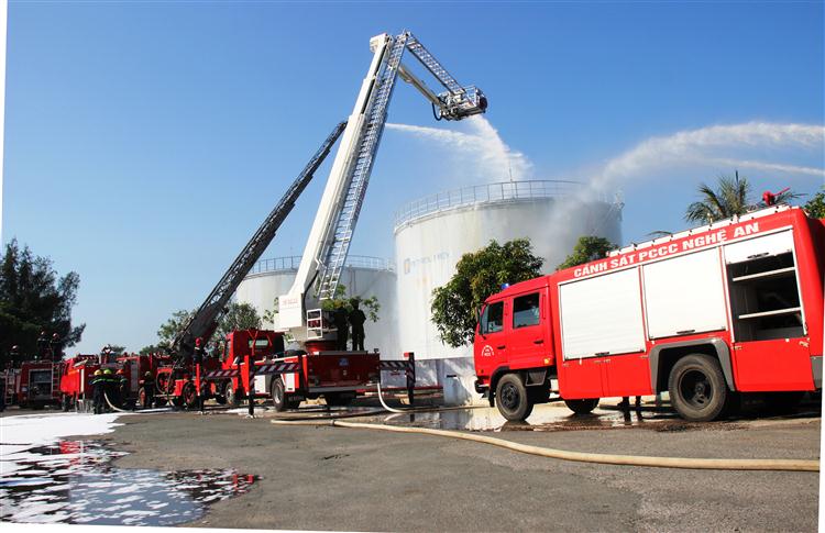 Phát huy truyền thống vì sự nghiệp bảo vệ ANTQ, vì an toàn PCCC