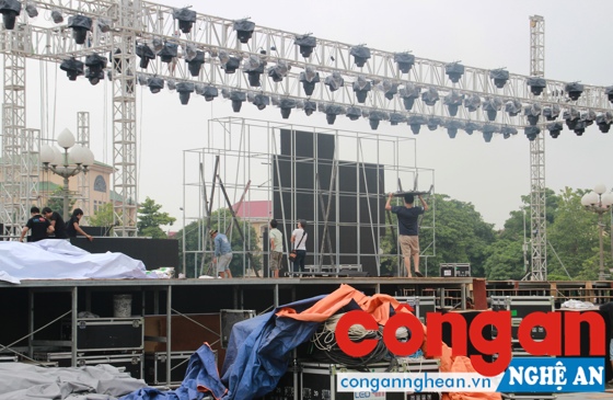 Chương trình với sự giàn dựng công phu và hoành tráng