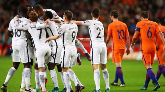 Pogba tỏa sáng giúp Pháp thắng sát nút Hà Lan