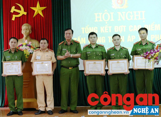 Dấu ấn tháng cao điểm tấn công, trấn áp tội phạm