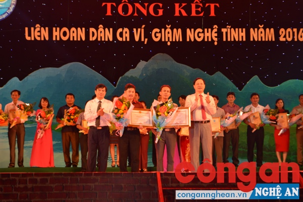 Bế mạc Liên hoan dân ca ví, giặm Nghệ Tĩnh năm 2016