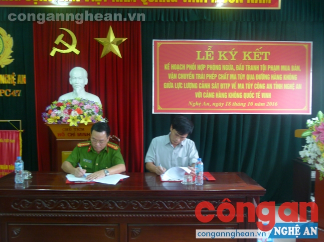 Lãnh đạo Phòng PC47 Công an Nghệ An và Cảng hàng không quốc tế Vinh ký kết phối hợp phòng ngừa, đấu tranh tội phạm ma túy qua đường hàng không  