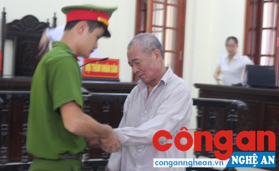 Lĩnh 9 năm tù về tội mua bán ma túy
