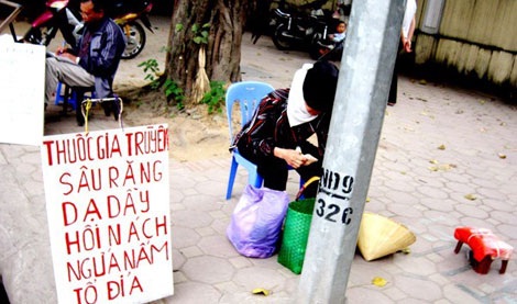 Hiểm họa từ những 'thầy lang vườn'