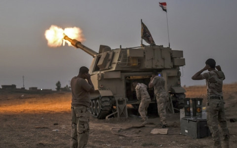 IS đốt nhà máy sản xuất lưu huỳnh, khói độc bao trùm Mosul (Iraq)