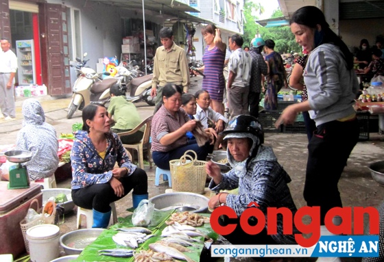  Tiểu thương chợ Diễn Thành thiệt hại hàng tỉ đồng do “chủ hụi” vỡ nợ