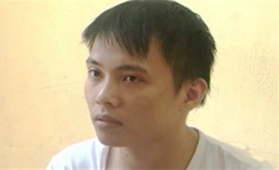Lao vào nhà dân khống chế trẻ em đòi tiền