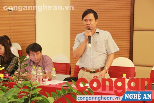 Nhiều ý kiến xây dựng tại buổi họp báo    