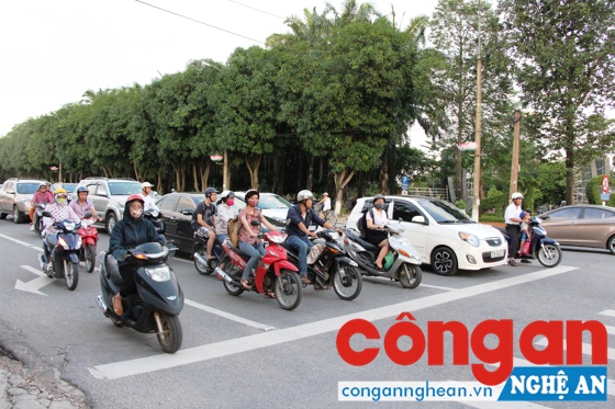 Vượt đèn vàng và vấn đề an toàn giao thông