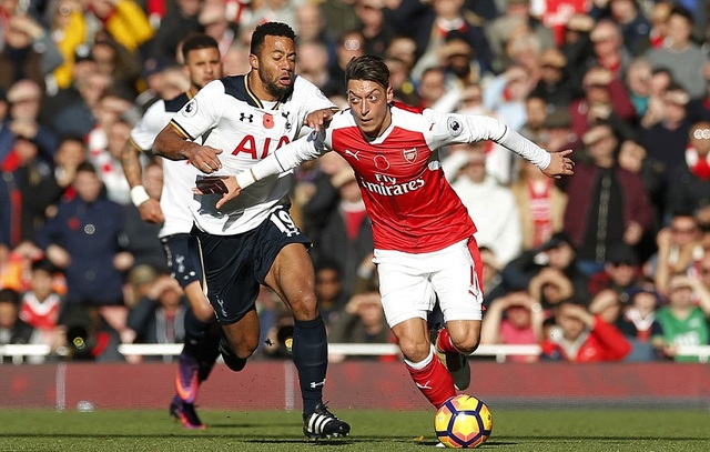 Arsenal - Tottenham: Pháo thủ lỡ mất ngôi đầu