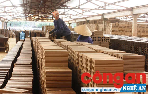 Khan hiếm nguồn nhân lực chất lượng cao