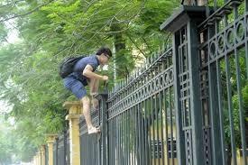 Kẻ gian đột nhập vào trường học lấy gần 500 triệu đồng