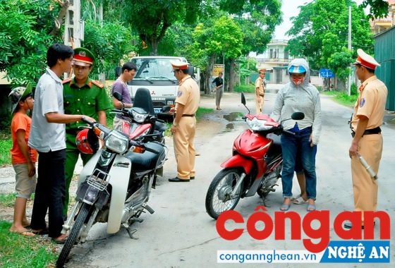 Xung quanh việc xử phạt 'xe không chính chủ'