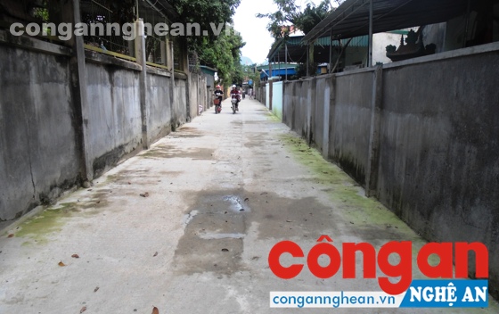 Nông thôn mới và món nợ treo trên đầu dân