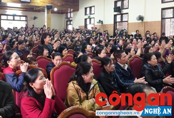 Hà Tĩnh: Chủ tịch UBND tỉnh đối thoại với tiểu thương