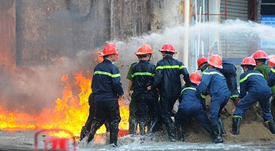 Dập lửa nhanh bằng công nghệ 'bùng nổ' hơi nước