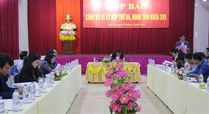 Họp báo về kỳ họp thứ ba, HĐND khóa XVII