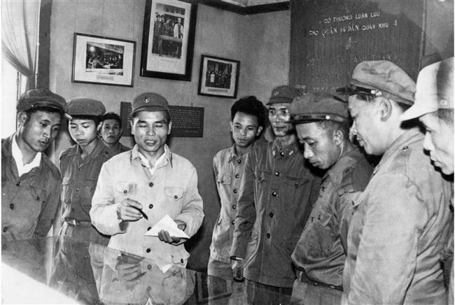 Kỷ vật chiến trường trên nước bạn Lào