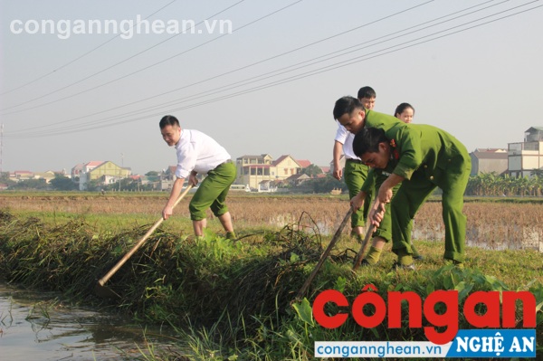 Hoạt động này có ý nghĩa thiết thực cho mỗi Đoàn viên thanh niên Công an tỉnh Nghệ An hướng về cộng đồng
