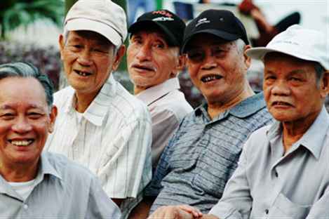 Đề xuất về tuổi nghỉ hưu, lương và giờ làm thêm