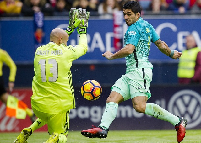 Thủ thành Nauzet Pérez đã thi đấu lăn xả trước các tiền đạo của Barcelona