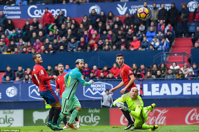  Messi hoàn tất cú đúp của mình trong trận đấu