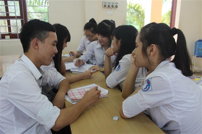 Học sinh áp lực, lúng túng trước hình thức thi trắc nghiệm