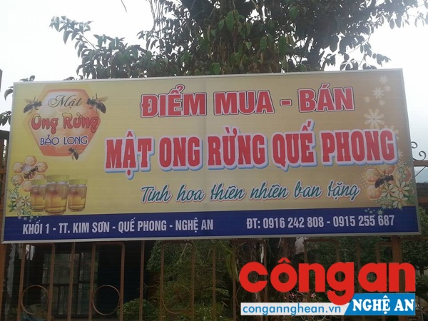 Ngoài giới thiệu, bán sản phẩm uy tín, chủ cơ sở còn thu mua nguyên liệu từ mật ong rừng thiên nhiên ở các địa phương - ( Liên hệ: A Tùng- SĐT: 0915255687)
