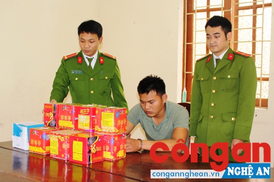 Giấu pháo trong nhà mẹ vợ
