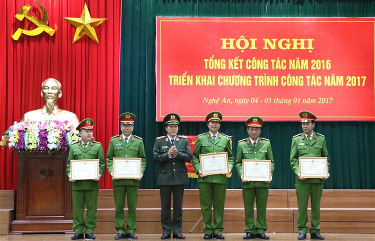 Cảnh sát PC&CC Nghệ An: Triển khai chương trình công tác năm 2017
