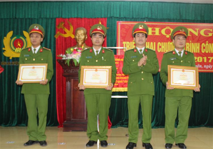 Giữ vững và phát huy danh hiệu đơn vị dẫn đầu phong trào thi đua