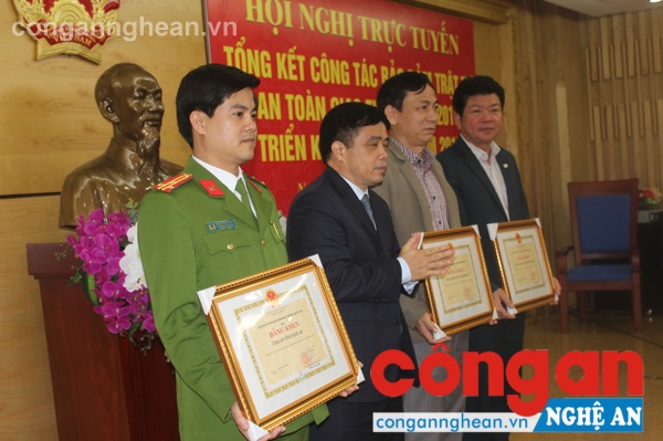 Triển khai công tác đảm bảo TTATGT năm 2017