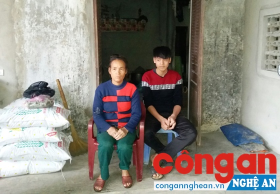 Nam sinh vượt lên số phận