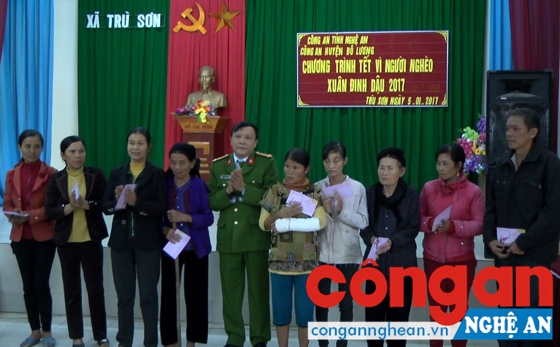 Sôi nổi các hoạt động tình nghĩa, về nguồn
