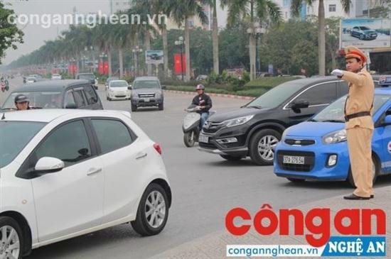Nghệ An: Chỉ rút quân khi đường thông hè thoáng