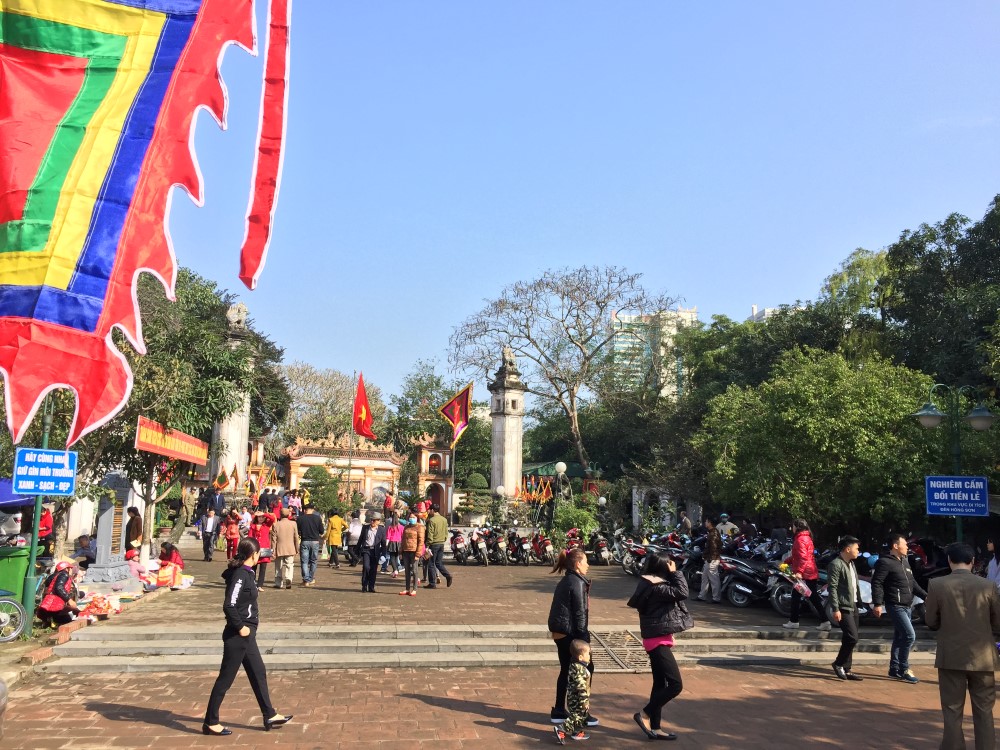 Tết, thành Vinh ngập tràn nắng