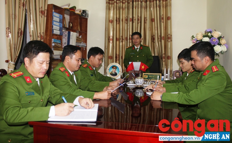 Lãnh đạo, cán bộ cốt cán Công an huyện Tương Dương rút kinh nghiệm sau mỗi lần phá án