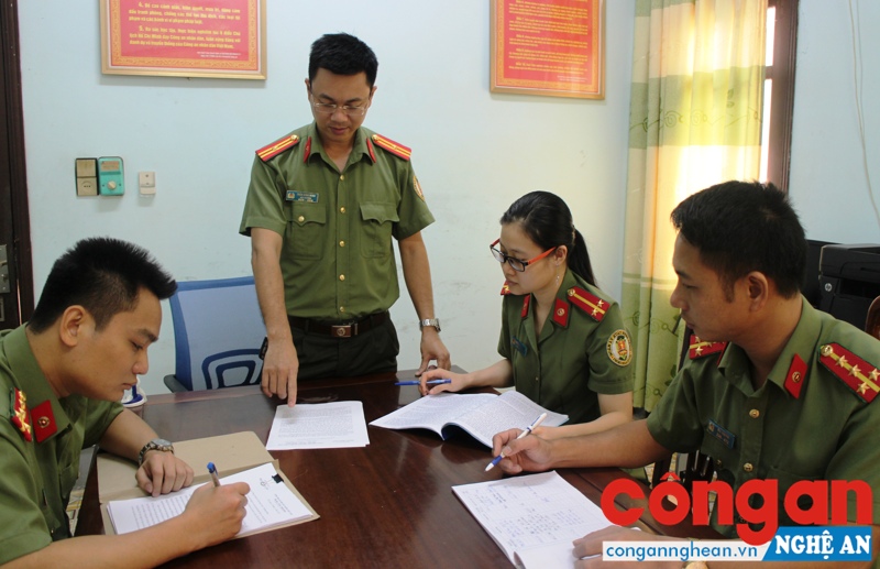 CBCS Phòng Quản lý XNC thảo luận phương án xử lý các trường hợp vi phạm pháp luật về XNC