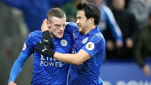 Vardy lập cú đúp, Leicester đè bẹp Liverpool ngay tại sân nhà