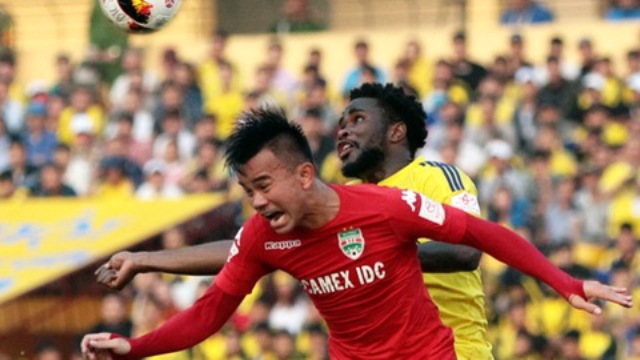 Ghi bàn phút cuối, SLNA may mắn cầm hòa Bình Dương
