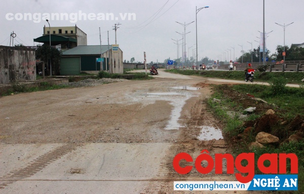 Sớm khắc phục để đảm bảo an toàn giao thông