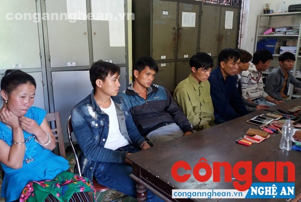 Các đối tượng bị bắt giữ trong đường dây ma túy vùng giáp biên