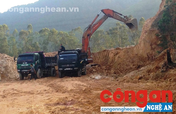Nhức nhối nạn khai thác đất trái phép