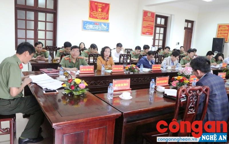 Các đại biểu dự Hội thảo