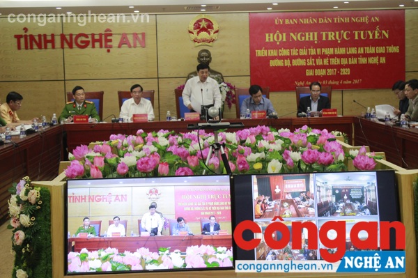 Nghệ An: Triển khai công tác giải tỏa vi phạm hành lang ATGT