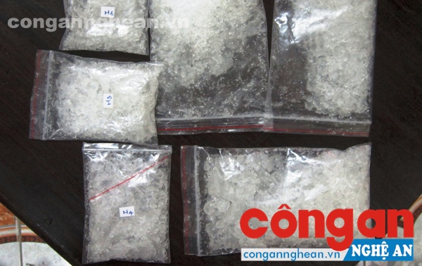 Tang vật ma túy đá bị thu giữ
