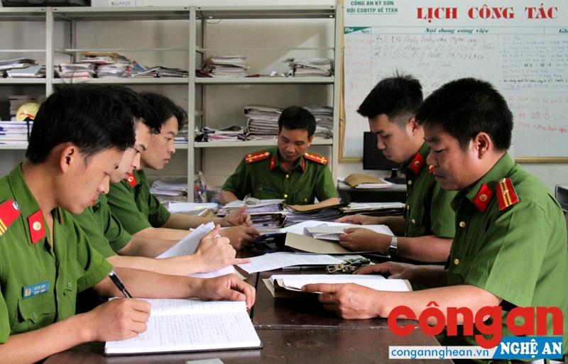 Chuyện chưa kể sau chiến công tầm nã