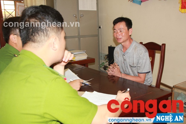 Bắt đối tượng mua bán trái phép 1 bánh hêrôin