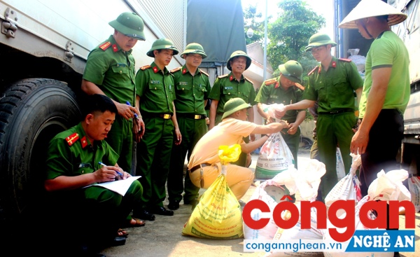Công an Nghệ An phá chuyên án mua bán, vận chuyển quặng thiếc trái phép